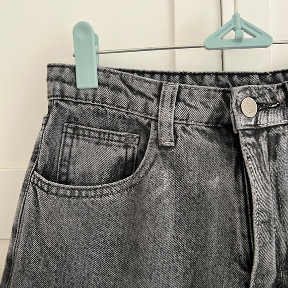 Benaar LA Metallic Gray High-Rise Jeans Size 26 / XS - Picture 3 of 7